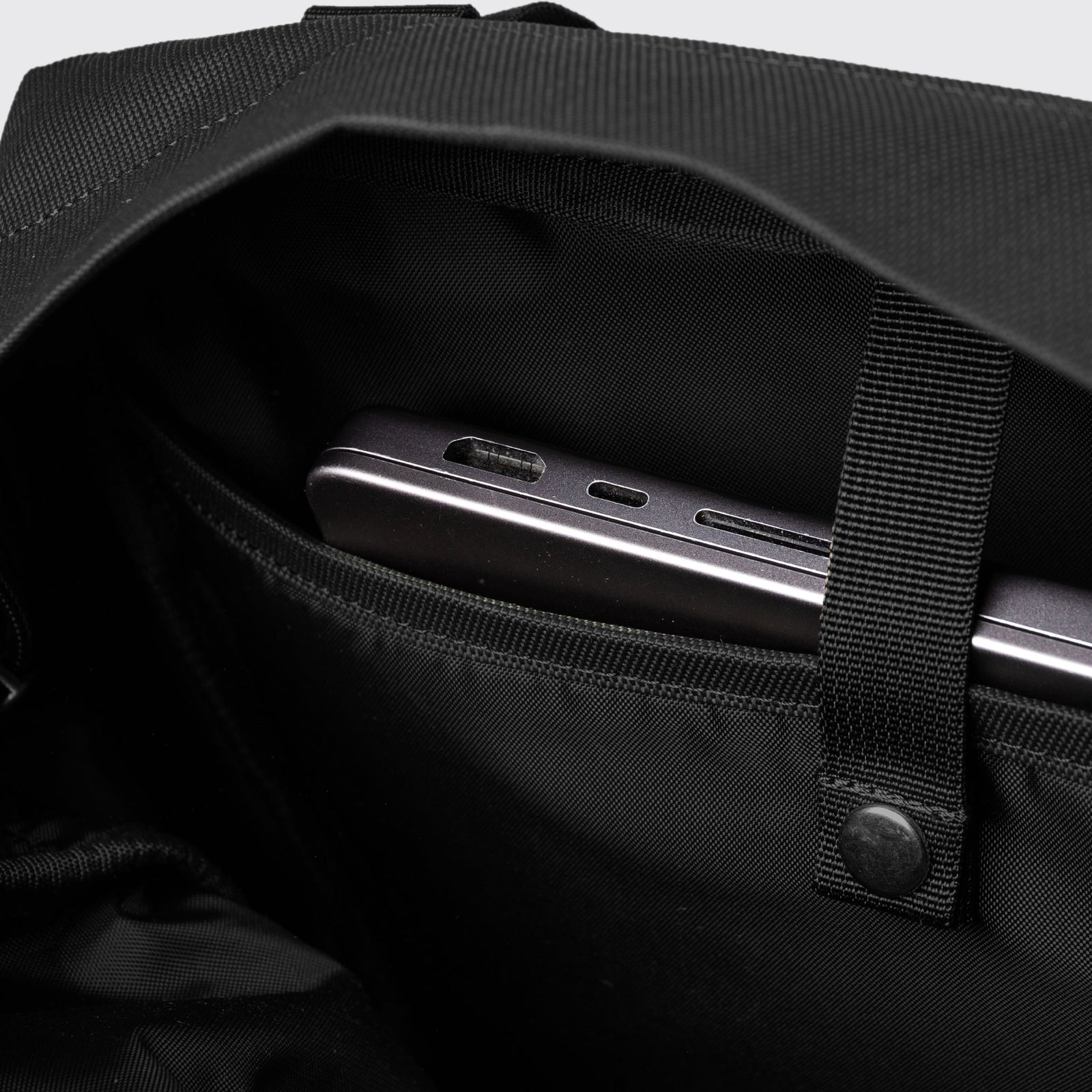 GO 2-WAY TOTE BACKPACK