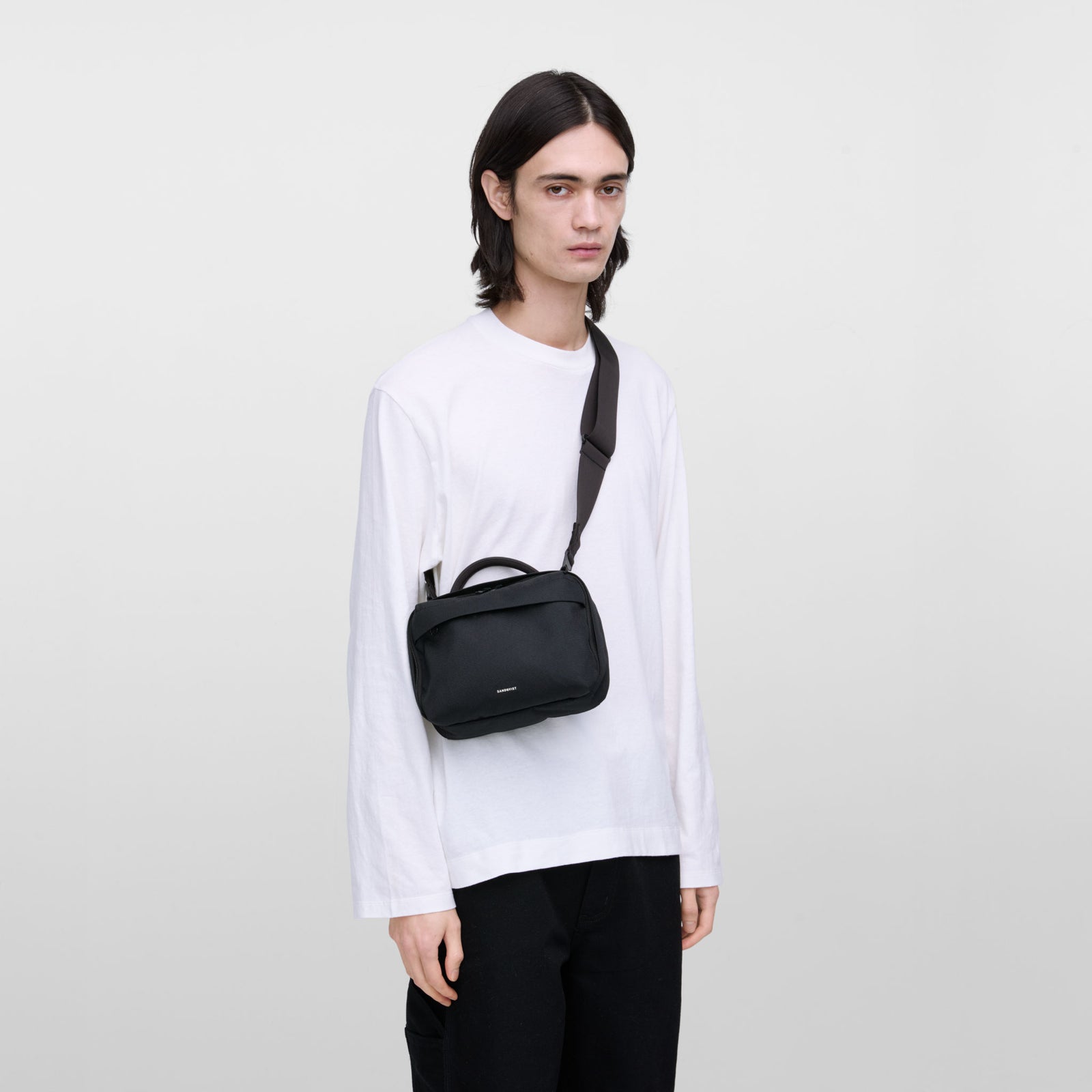 GO SHOULDER BAG