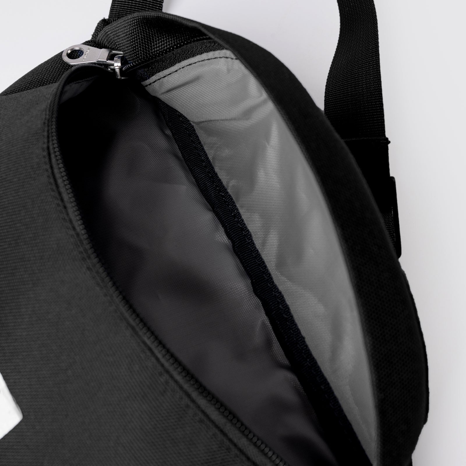GROUND CROSSBODY BAG