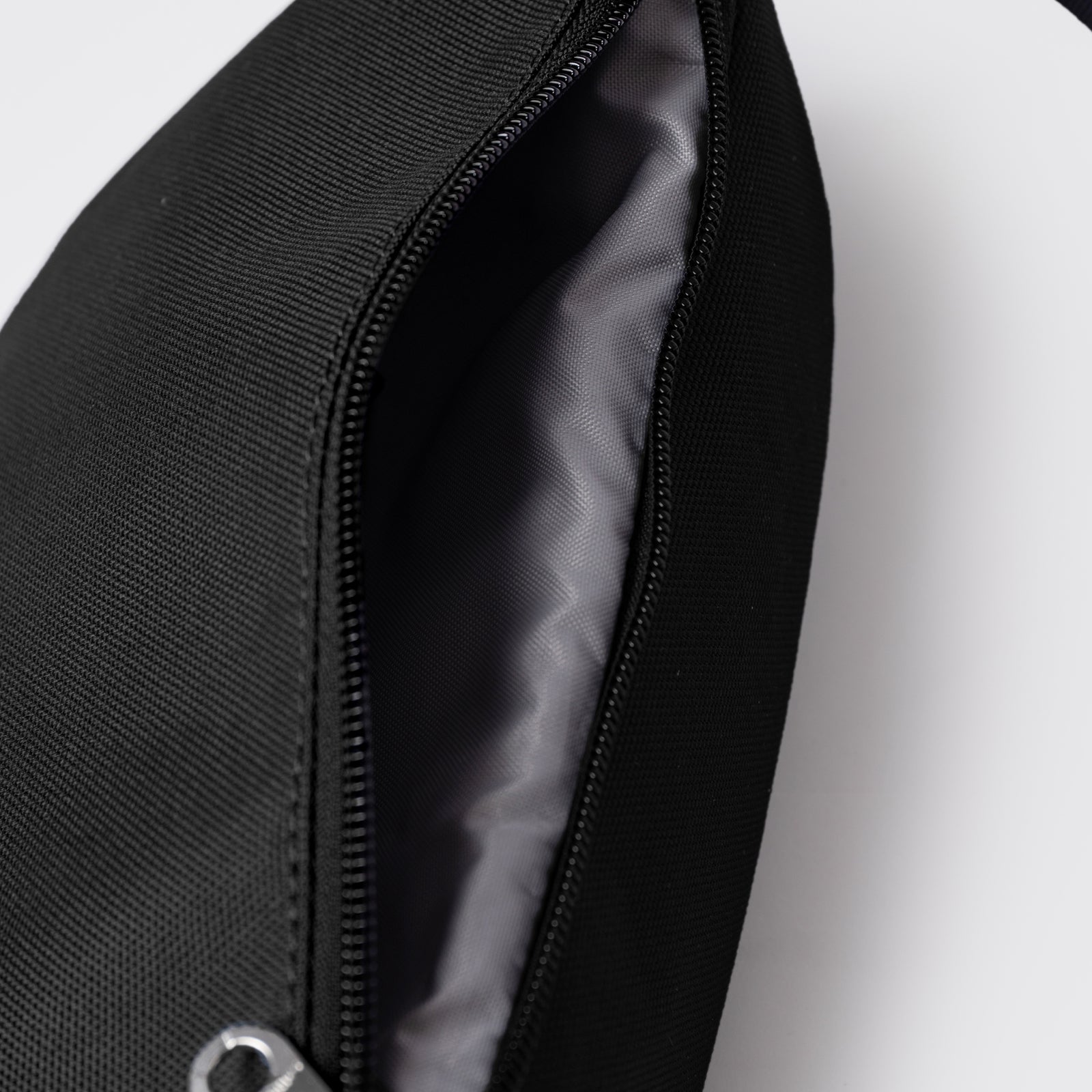 GROUND CROSSBODY BAG