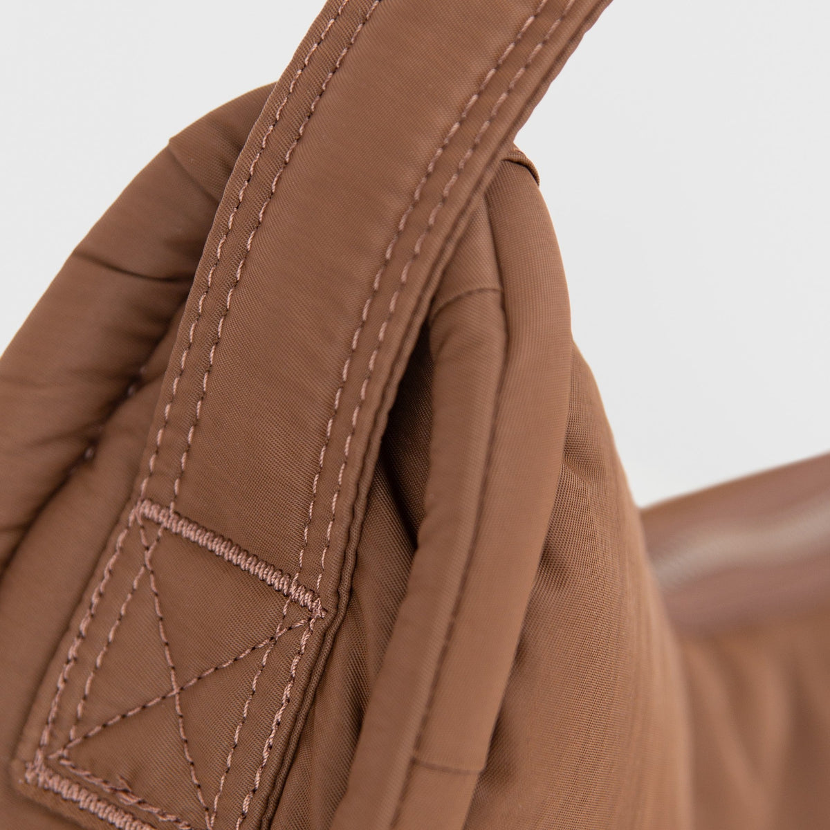 CURVE HALF MOON BAG MINI