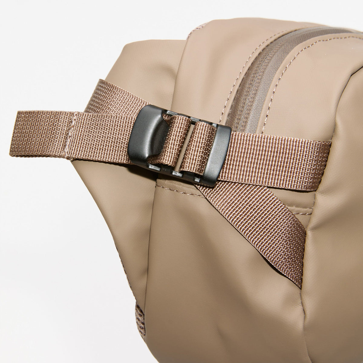 STREAM SLING BAG クレイ