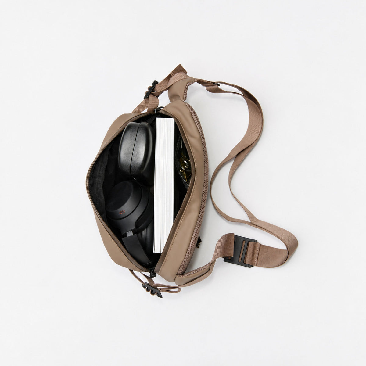 STREAM SLING BAG クレイ