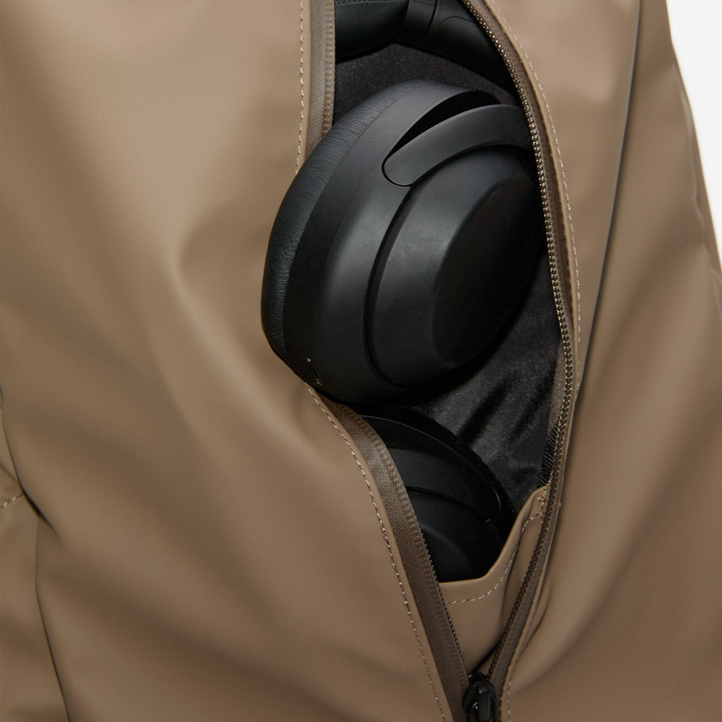 STREAM ZIPPER BACKPACK 16