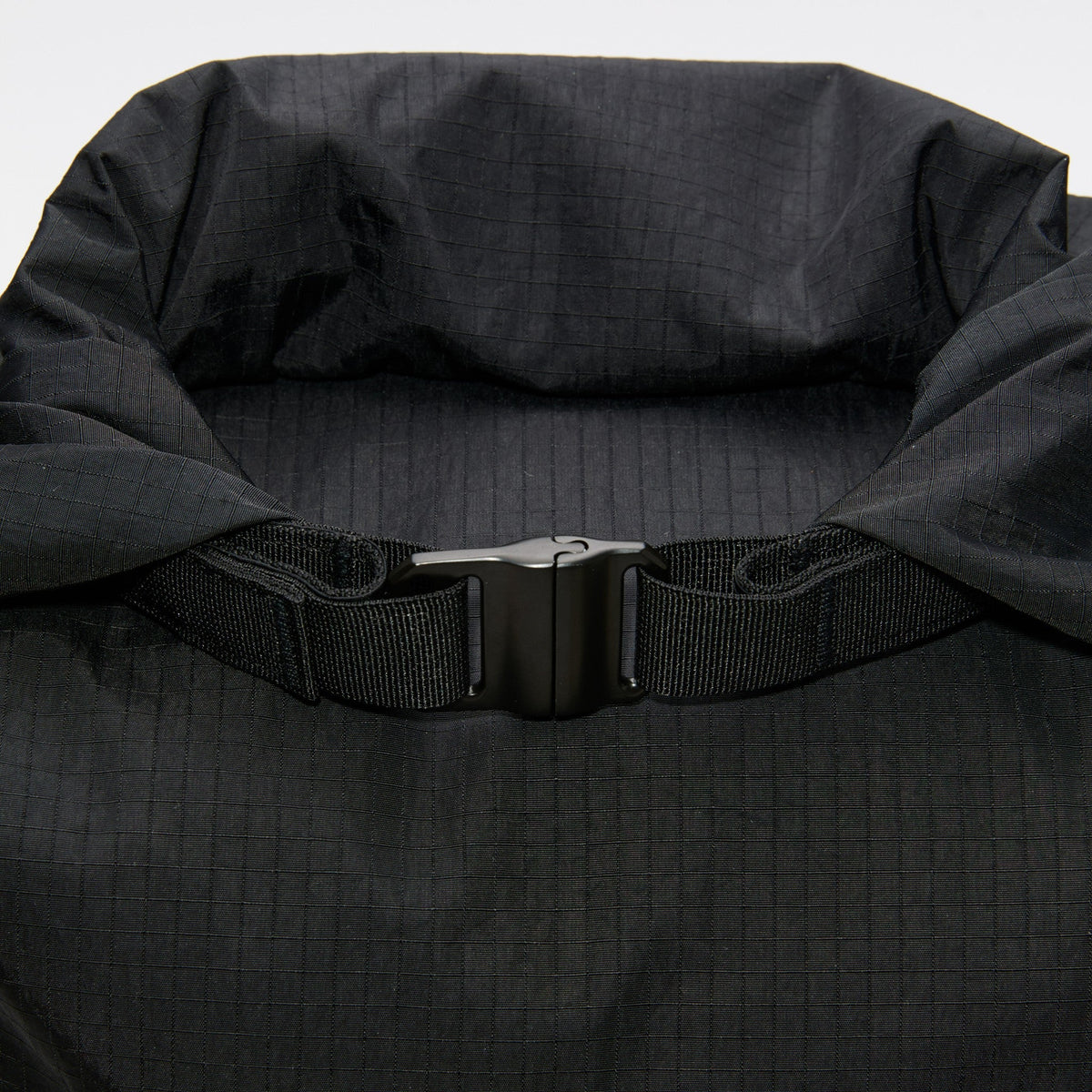 GRID ROLLTOP BACKPACK 14"