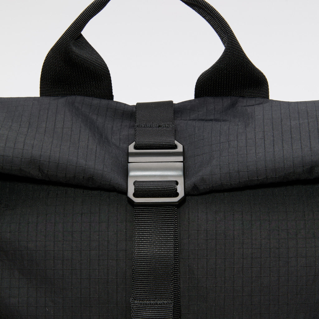 GRID ROLLTOP BACKPACK 16"