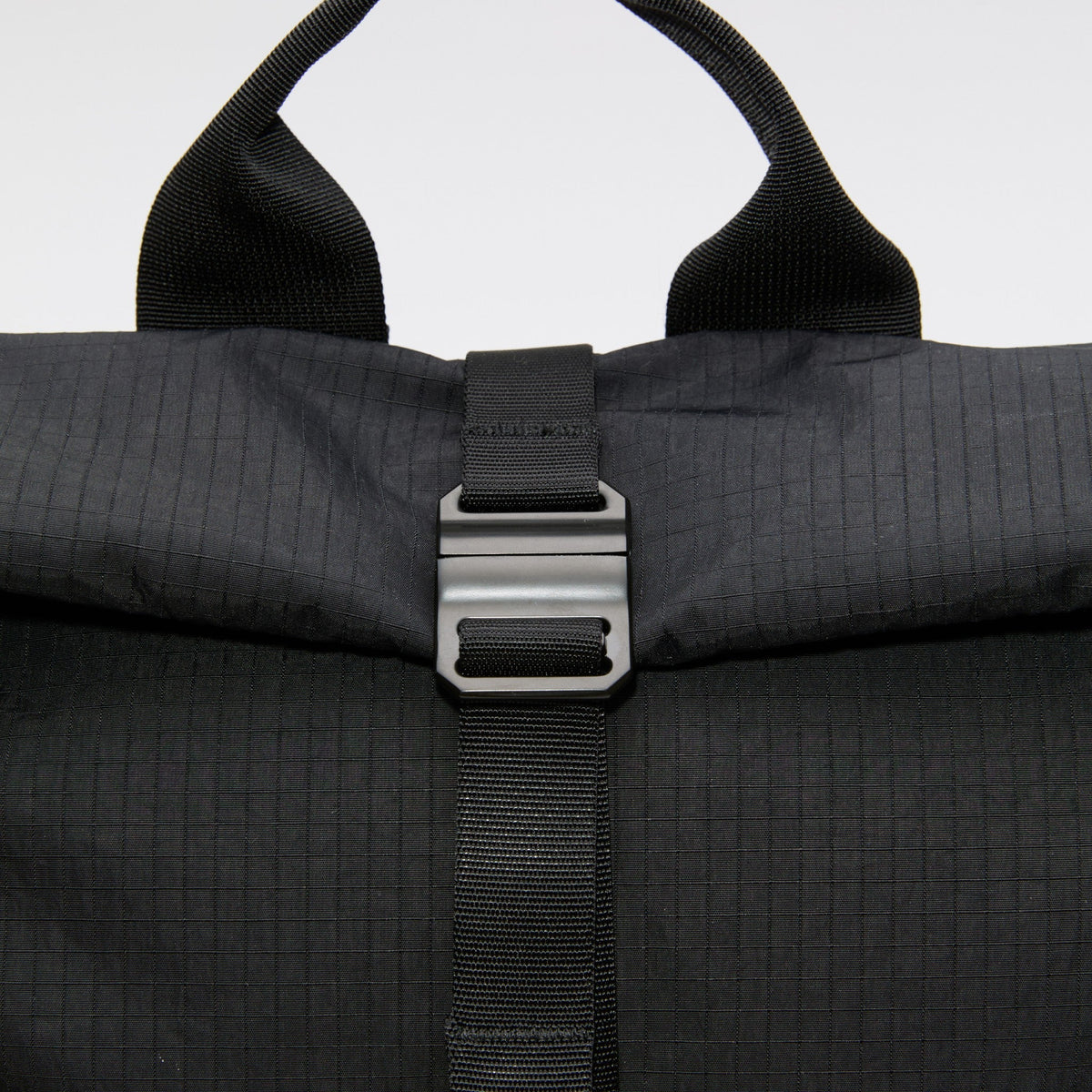GRID ROLLTOP BACKPACK 16"
