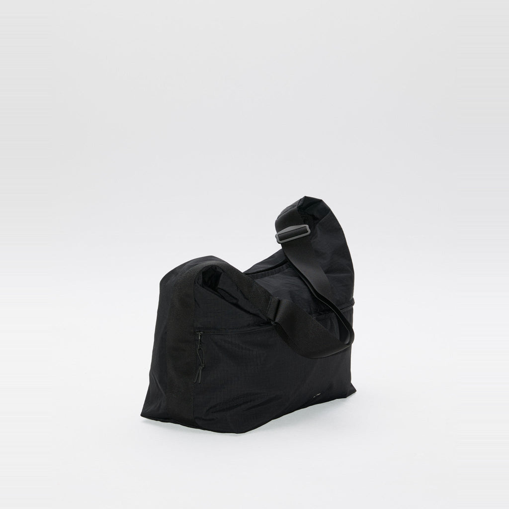 GRID SHOULDER BAG
