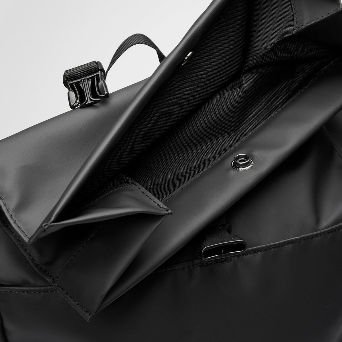 STREAM ROLLTOP BACKPACK 14"