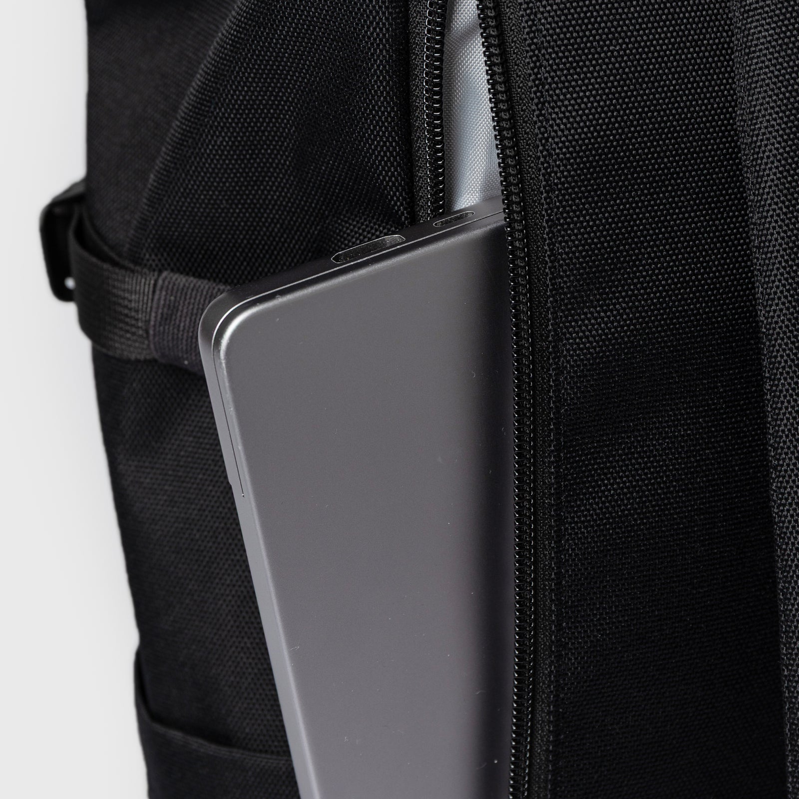 ICON ROLLTOP BACKPACK 16”