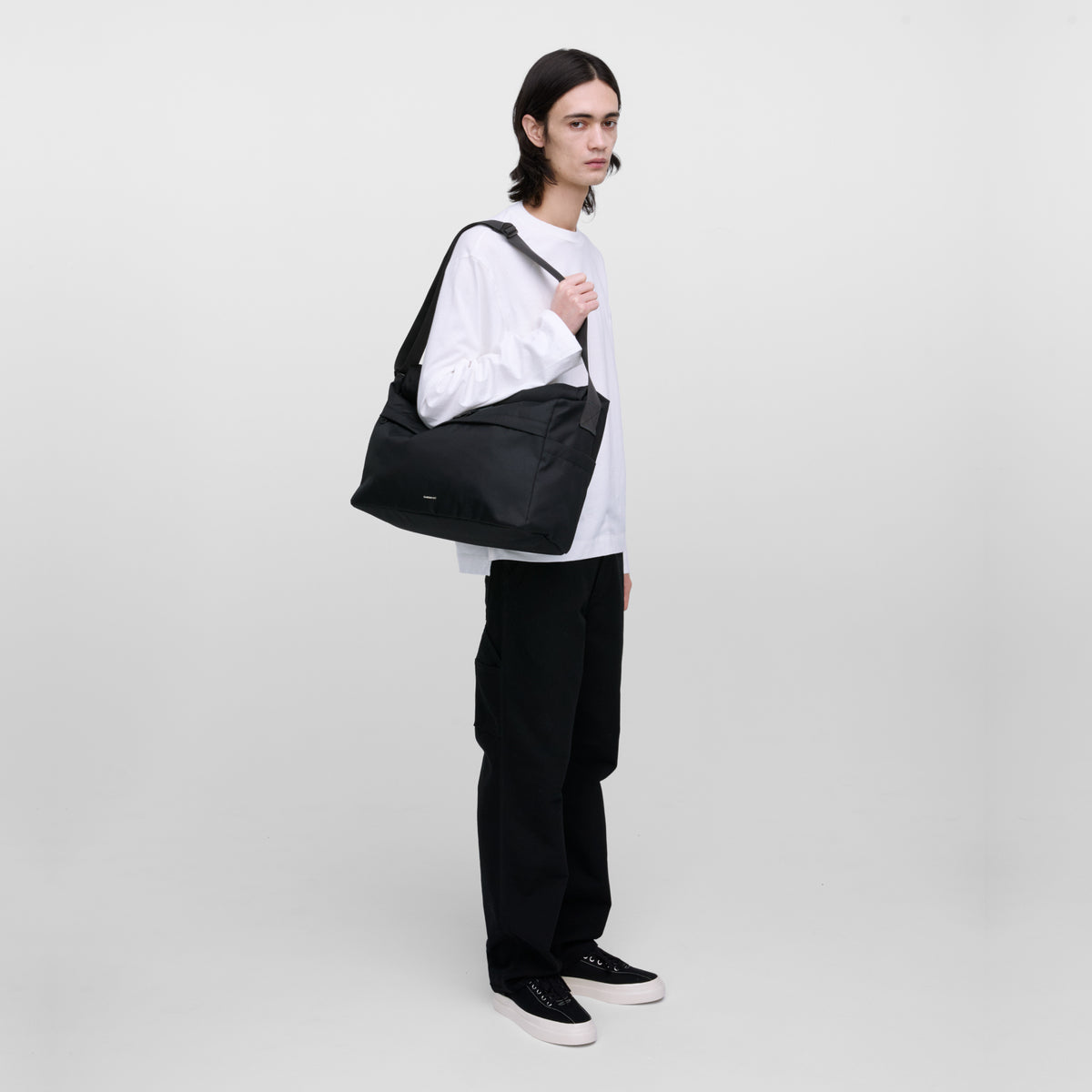 ICON MESSENGER BAG