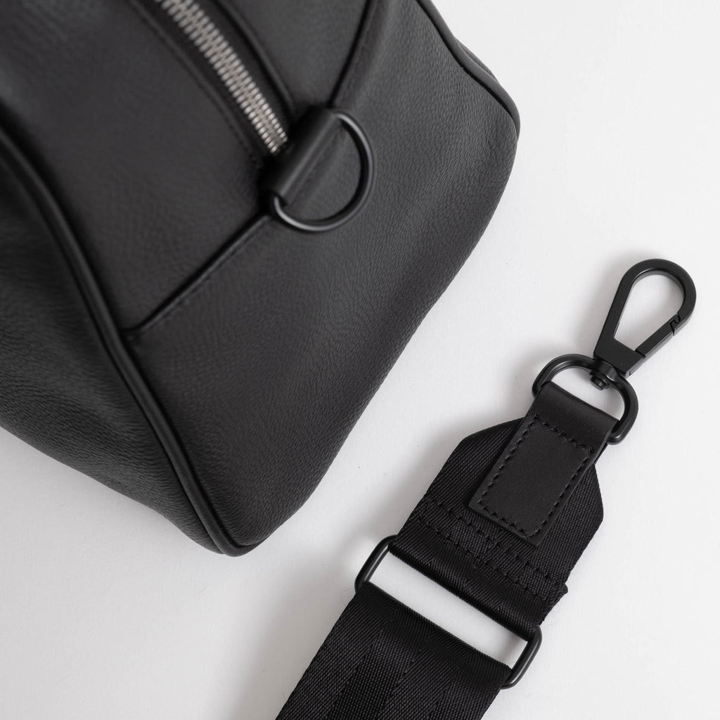LEATHER BOWLING BAG