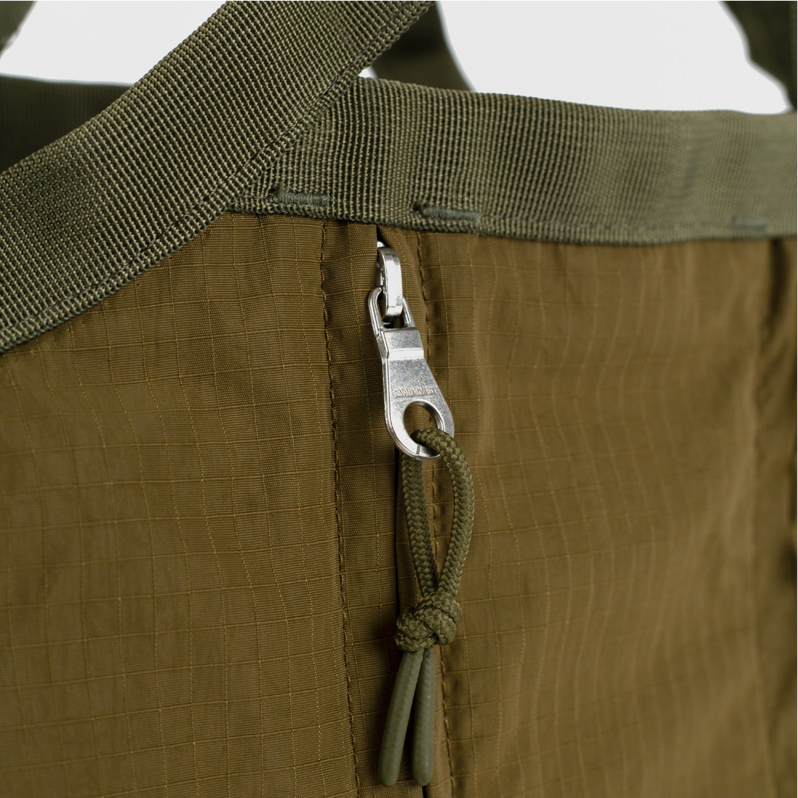 GRID EXPANDABLE CROSSBODY BAG