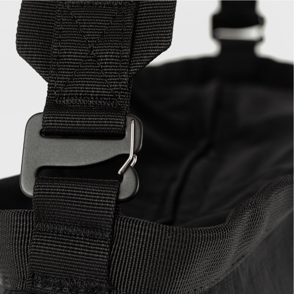 GRID EXPANDABLE CROSSBODY BAG