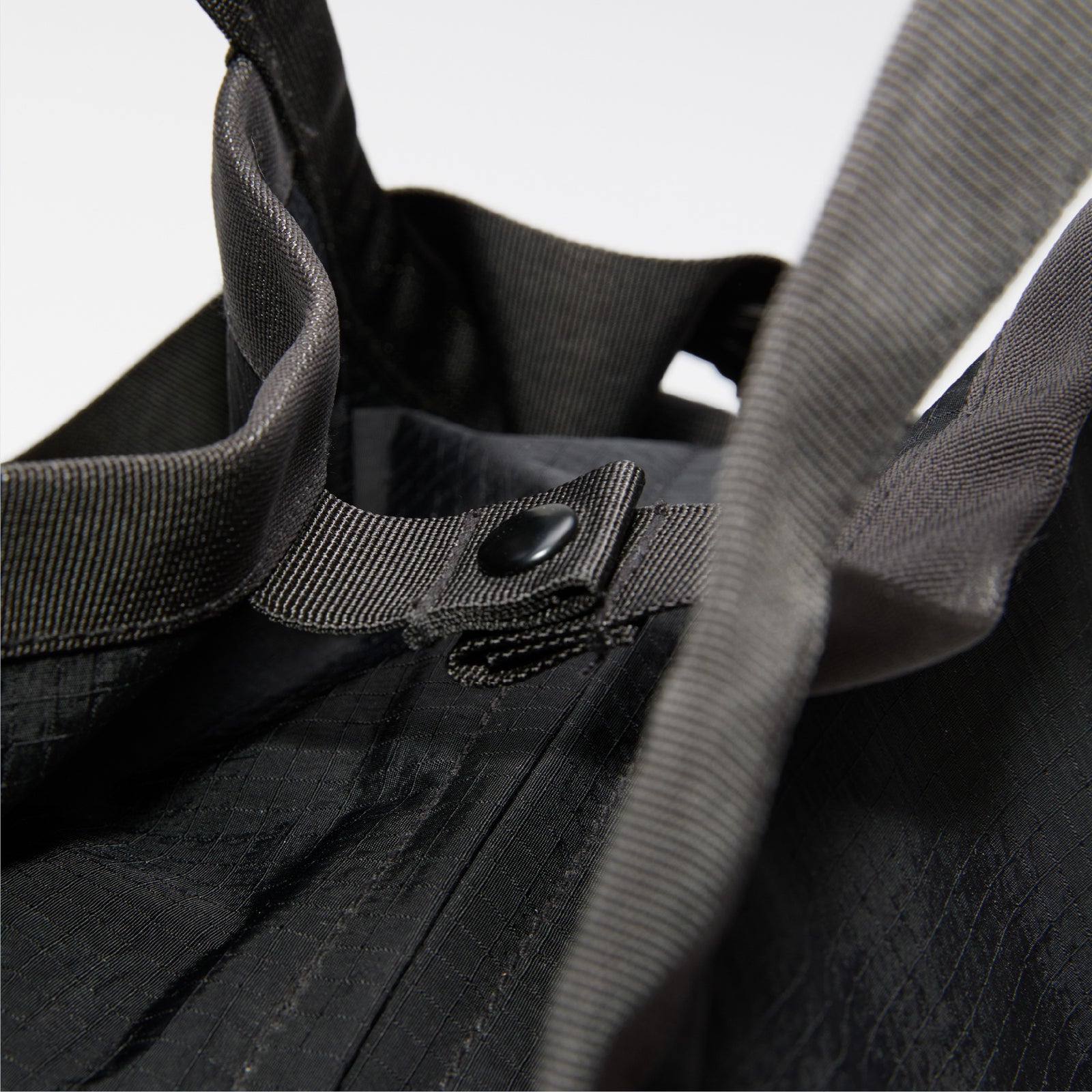 GRID EXPANDABLE TOTE BAG