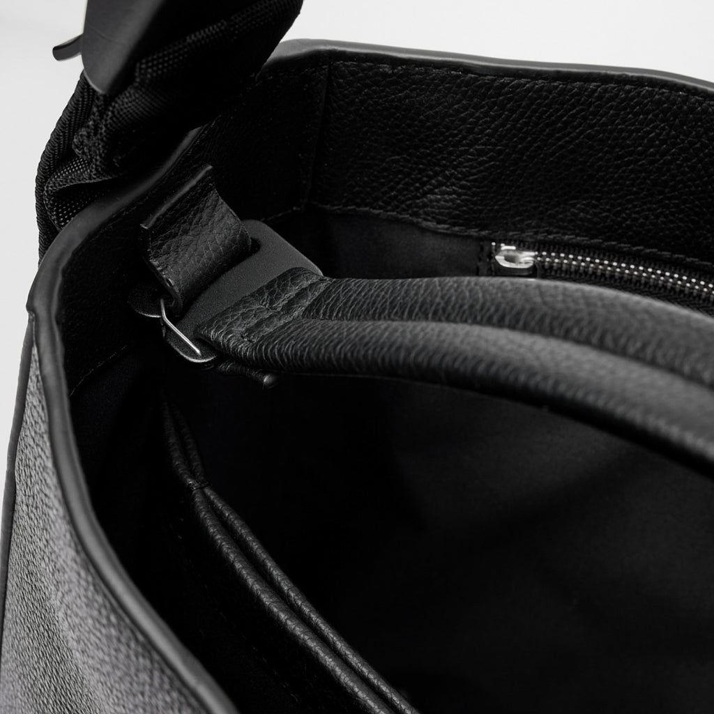 LEATHER HOBO TOTE