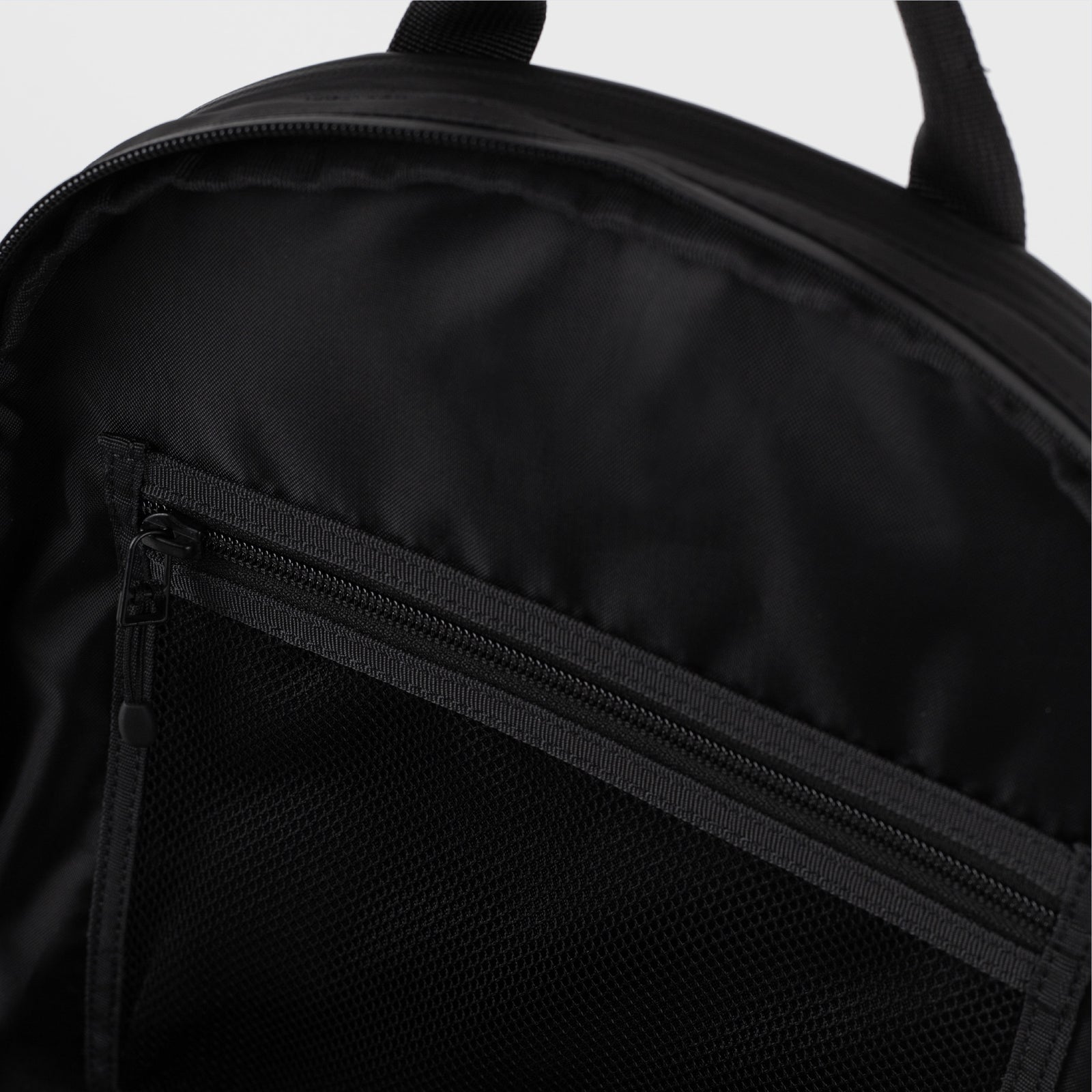 STREAM ZIPPER BACKPACK 16